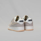 NIKE AIR FORCE ONE BEIGE GAMUZA