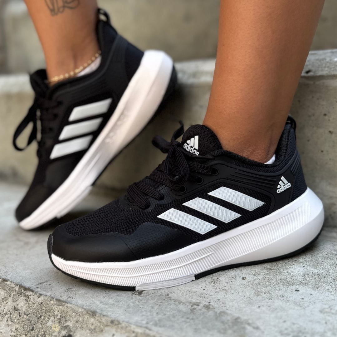ADIDAS BOUNCE NEGRA BLANCA