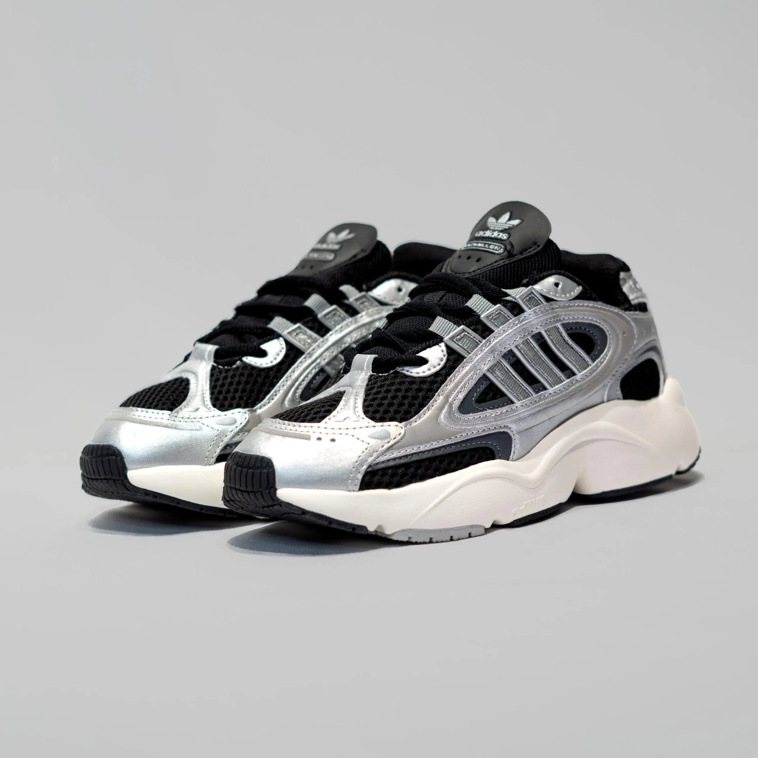 ADIDAS OZMILLEN NEGRA GRIS