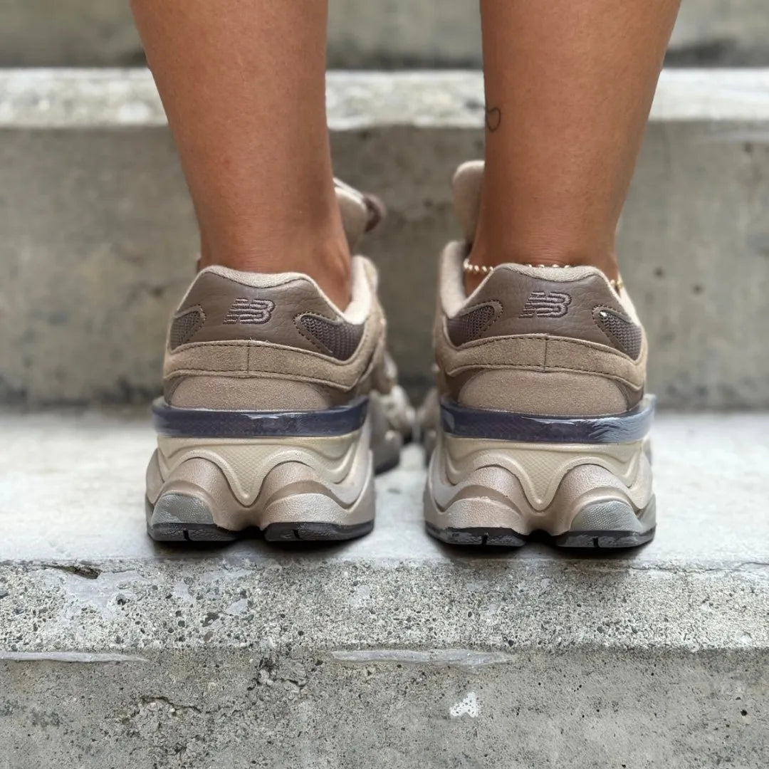 NEW BALANCE 9060 CAFE