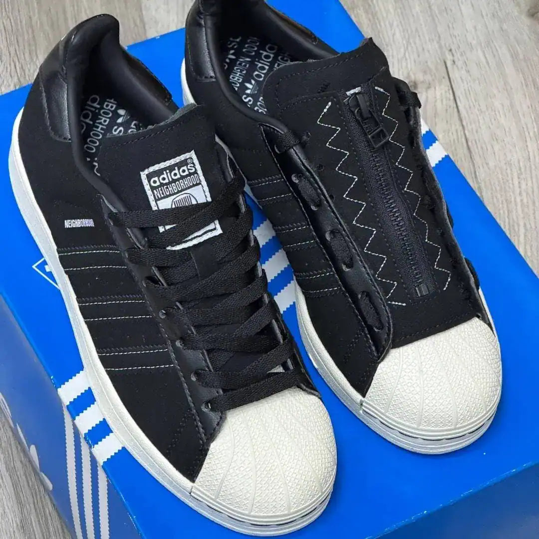 ADIDAS SUPERSTAR NEGRA BLANCA GAMUZA