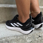 ADIDAS SUPERMAGMA NEGRA BLANCA