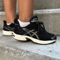 ASICS GEL 1130 NEGRA BEIGE