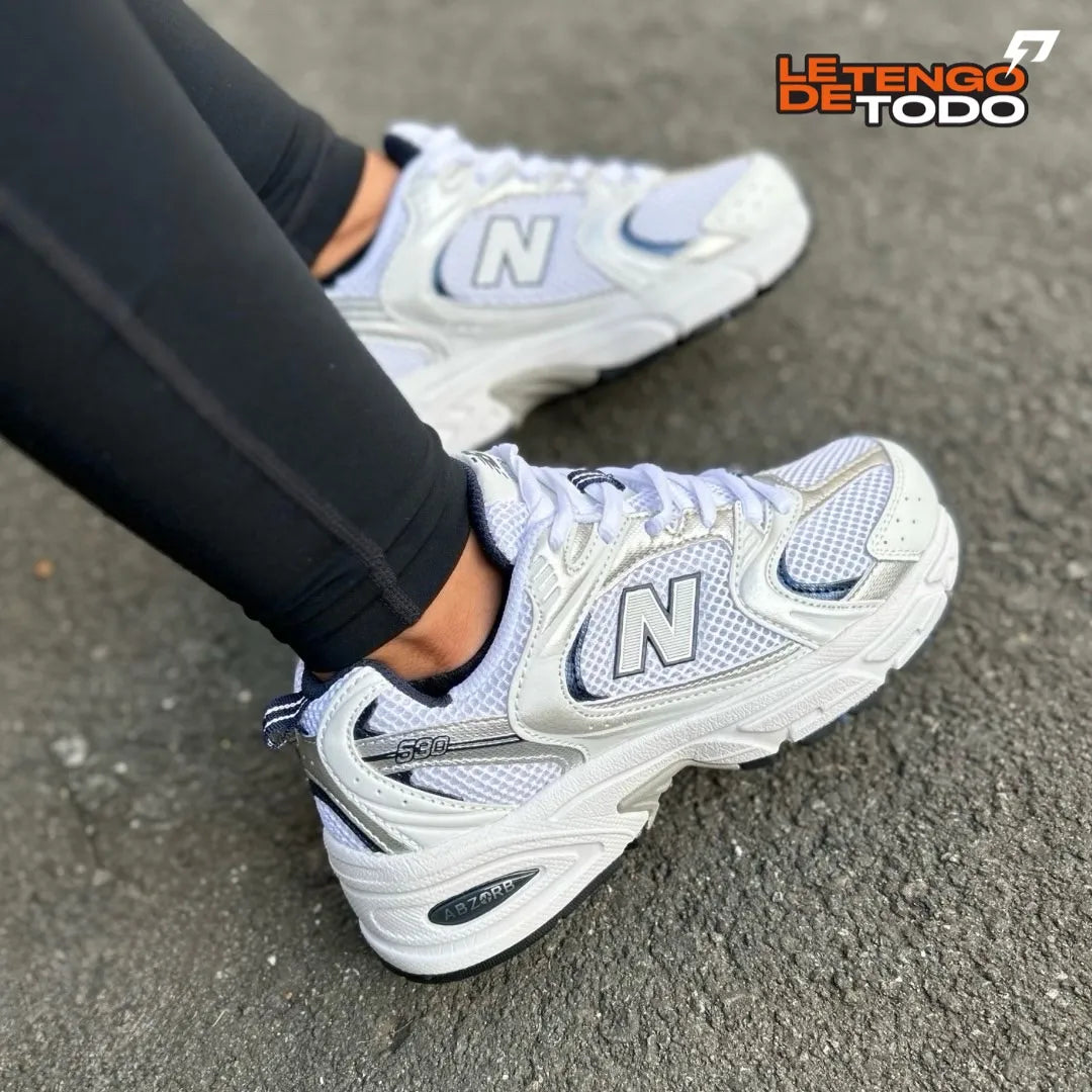 NEW BALANCE 530 BLANCA AZUL OSCURO