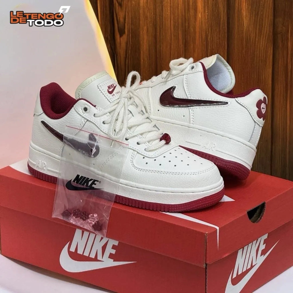 NIKE AIR FORCE ONE SAN VALENTINE