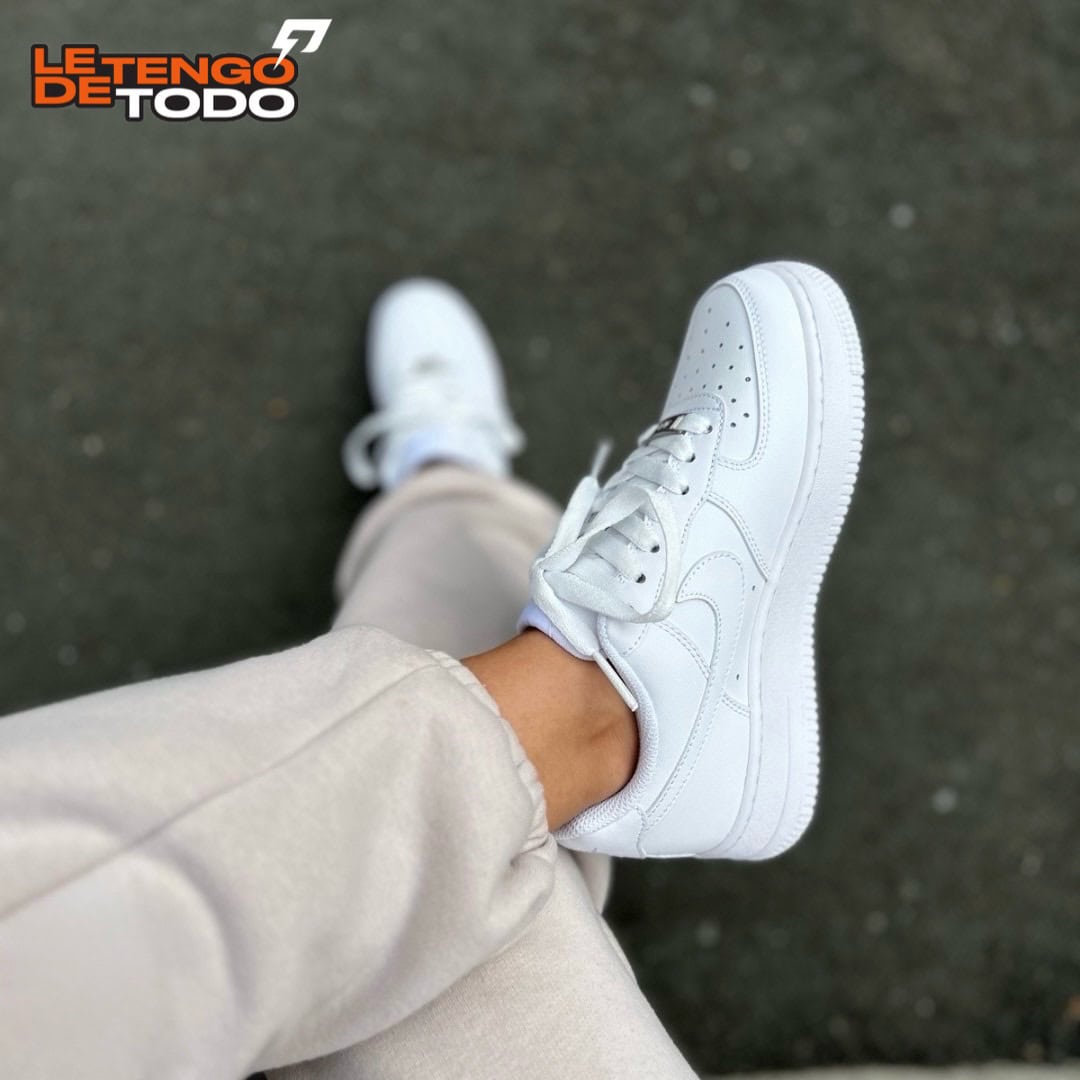 NIKE AIR FORCE ONE CLASICA