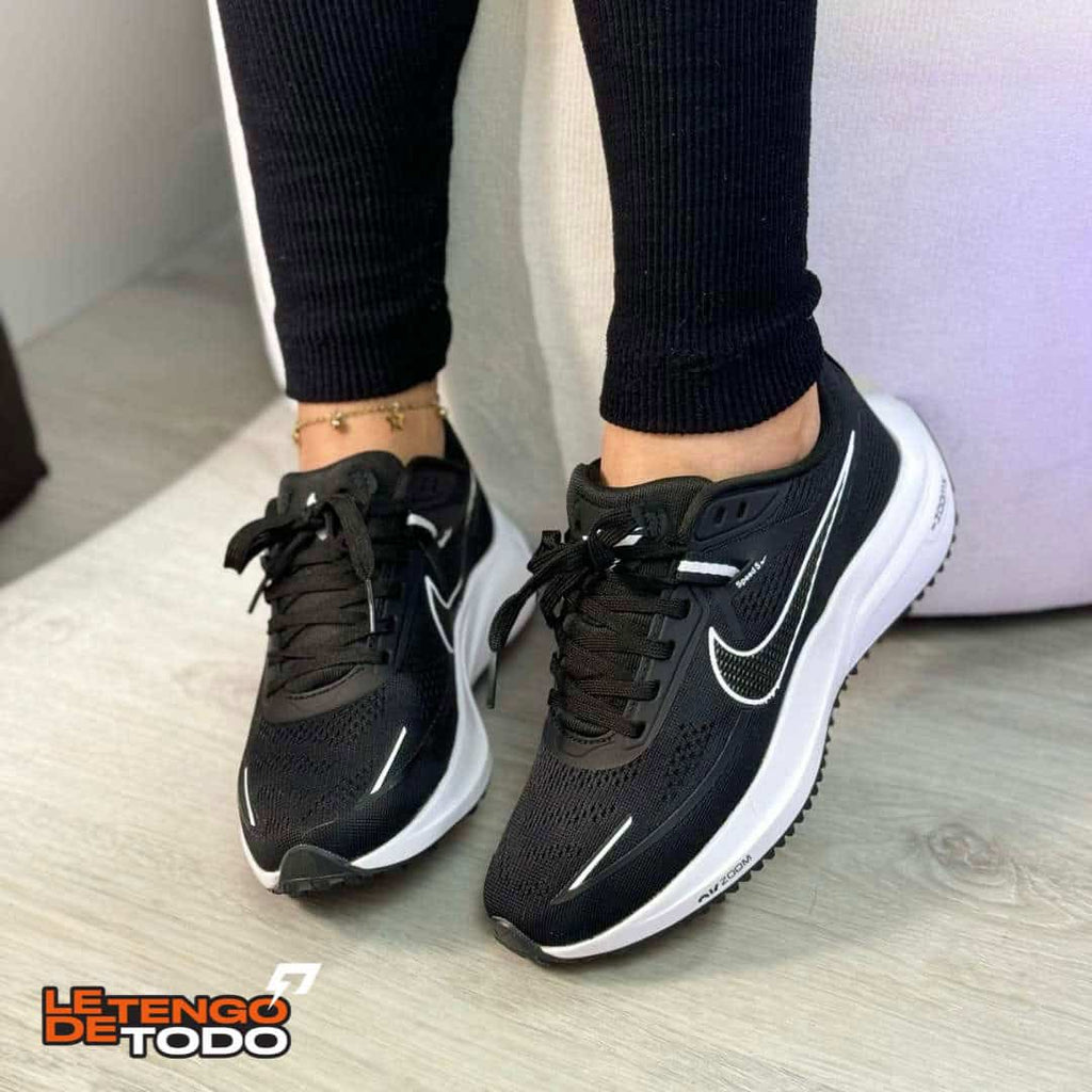 NIKE ZOOM SPEED NEGRA BLANCA