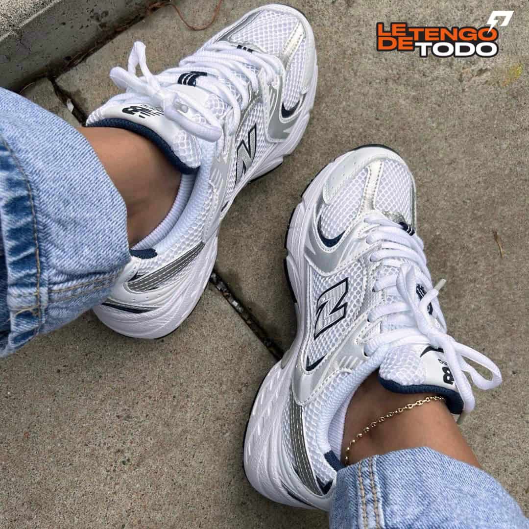 NEW BALANCE 530 BLANCA AZUL OSCURO