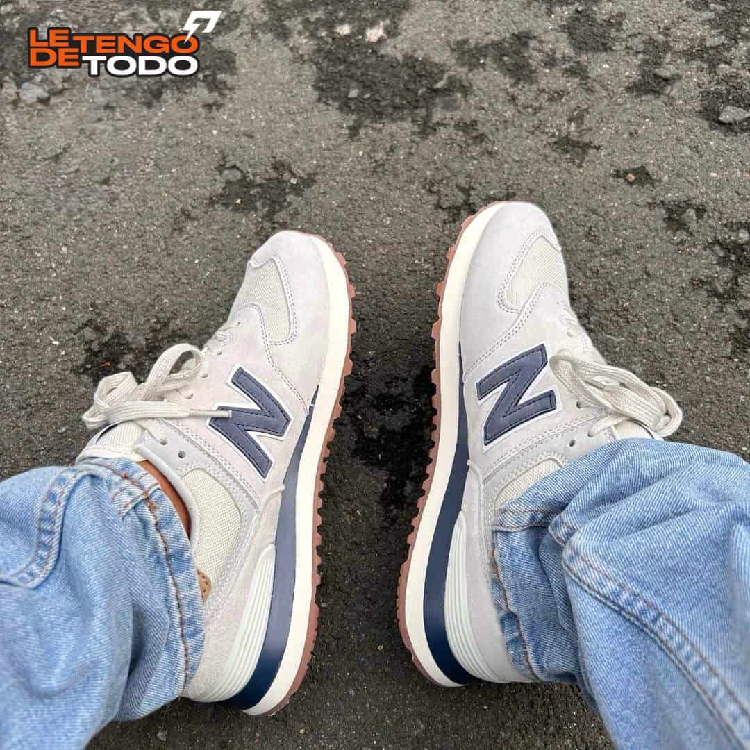 NEW BALANCE 574 GRIS AZUL