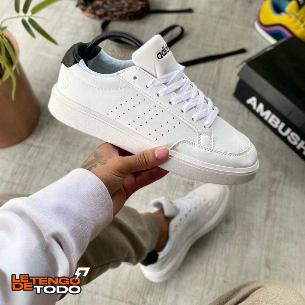 ADIDAS NOVA BLANCA NEGRA