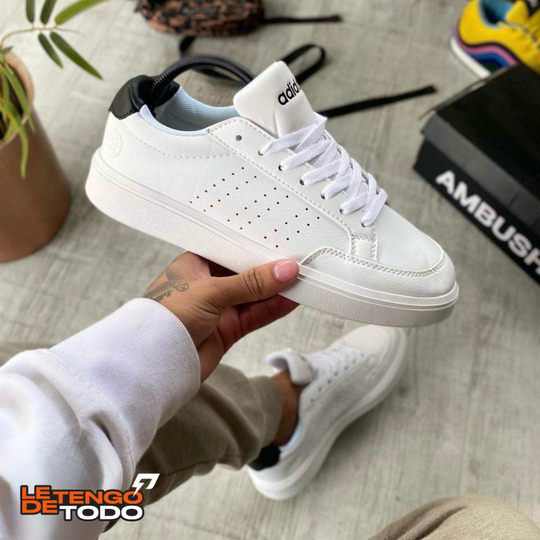 ADIDAS NOVA BLANCA NEGRA