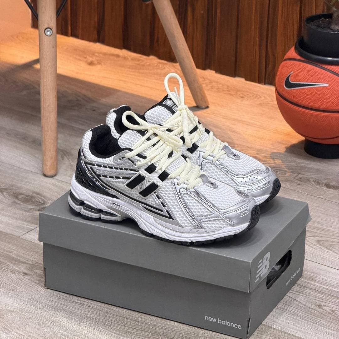 NEW BALANCE 1906R GRIS