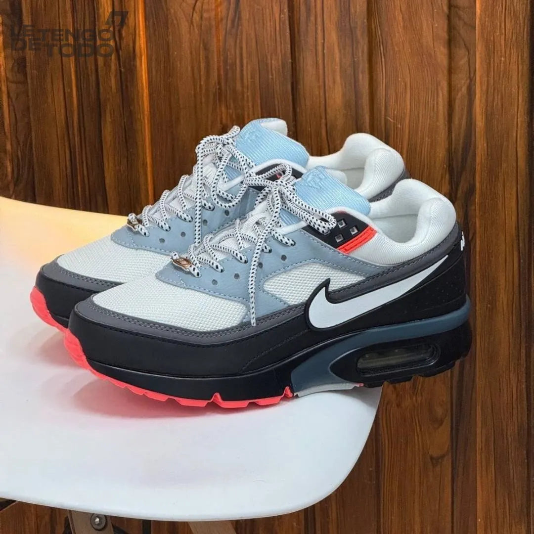 NIKE AIR MAX BW