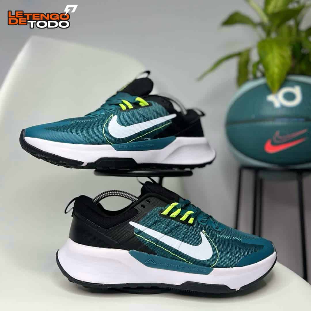 NIKE JUNIPER AZUL