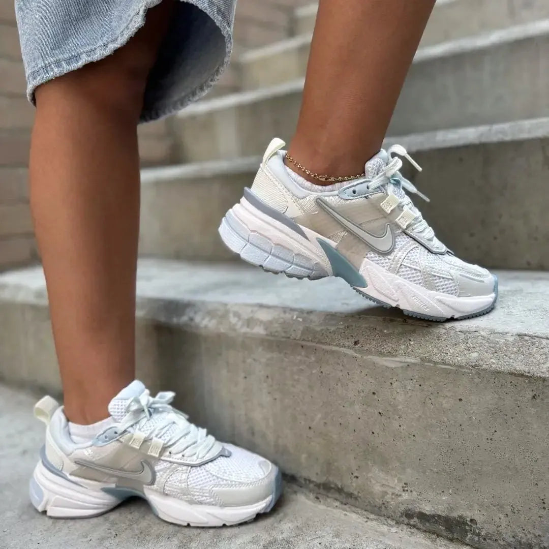 NIKE V2K BLANCA AZUL