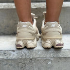 NEW BALANCE 9060 BEIGE VINOTINTO