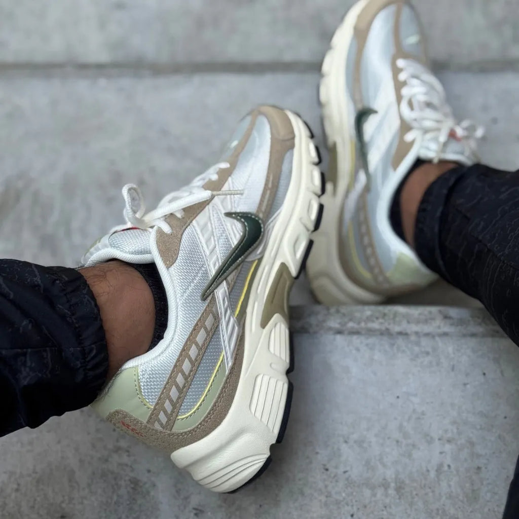 NIKE INITIATOR BEIGE VERDE